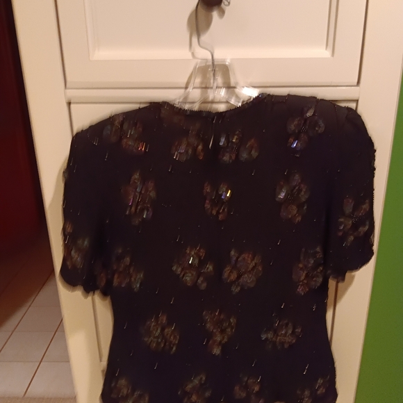 Top - Picture 2 of 4